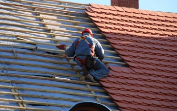 roof tiles Bulbourne, Hertfordshire